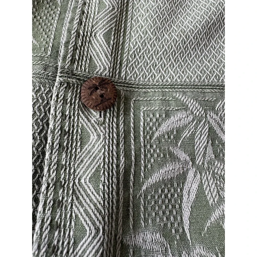 Jamacia Jaxx Mens Short Sleeve Shirt 100% Silk Wooden buttons with‎ Palm Trees